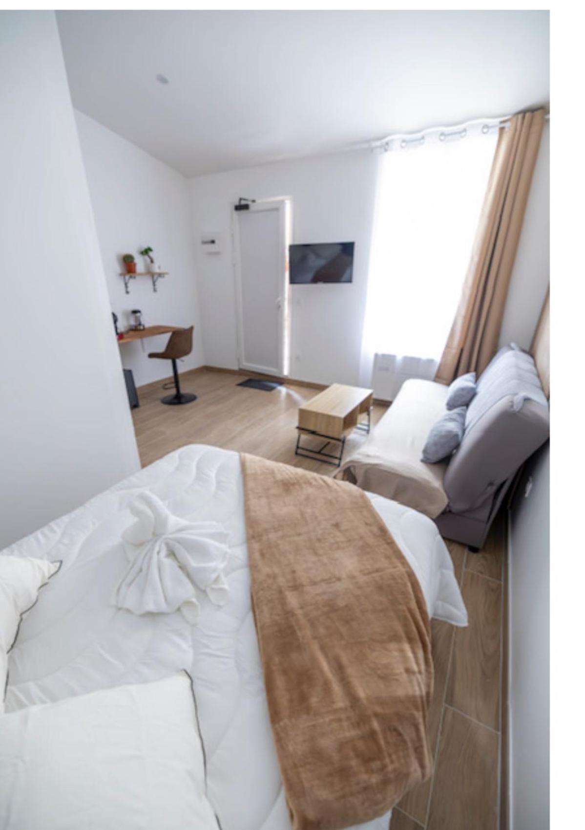 Hotel Du Parc Canal - Stade De France サン＝ドニ エクステリア 写真